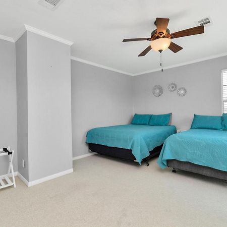 Beauty On The Water! Lake House Near The Beaches! Galveston Exterior photo