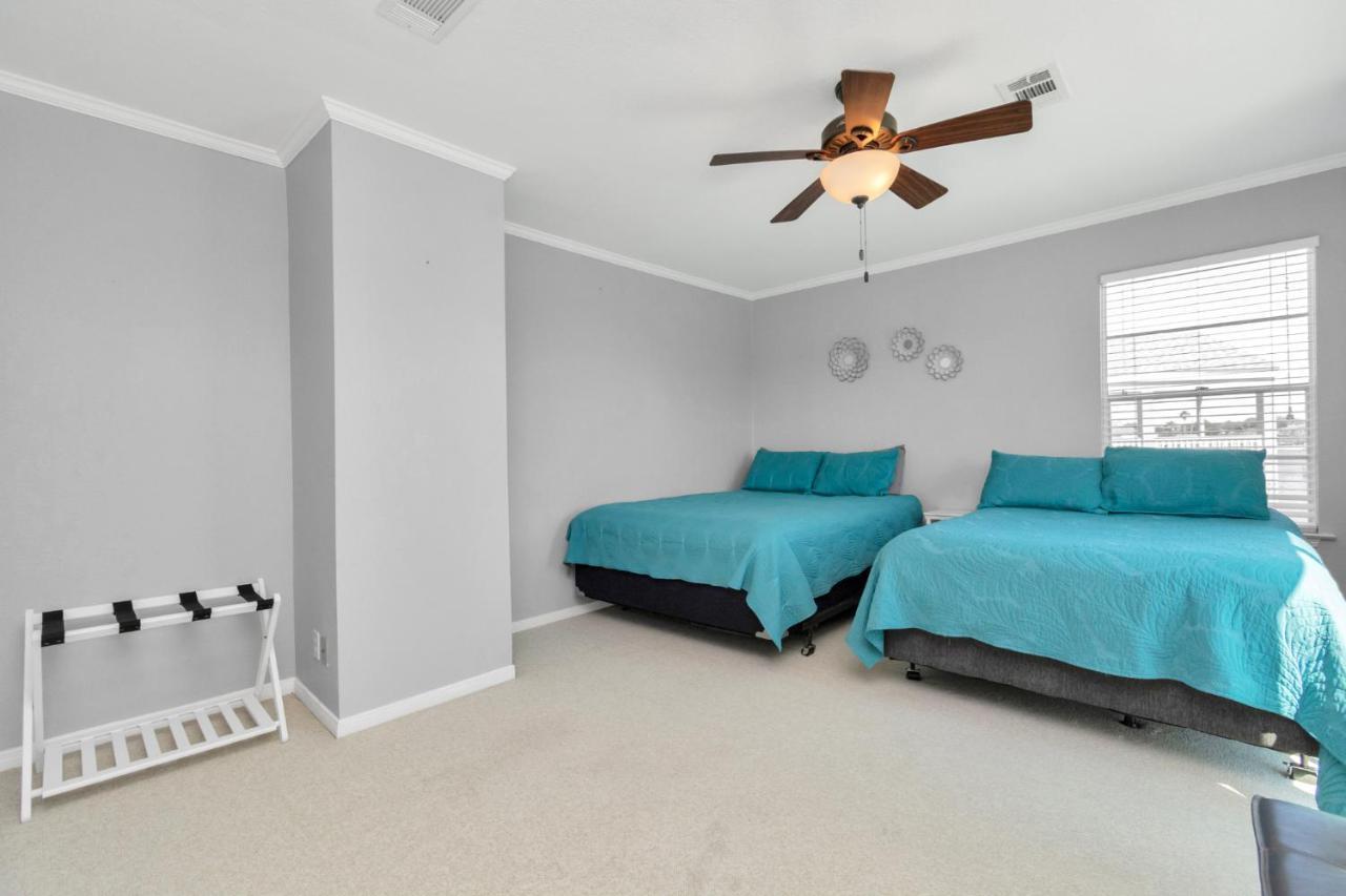 Beauty On The Water! Lake House Near The Beaches! Galveston Exterior photo