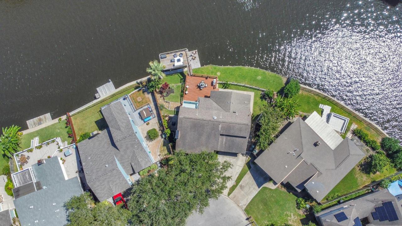 Beauty On The Water! Lake House Near The Beaches! Galveston Exterior photo
