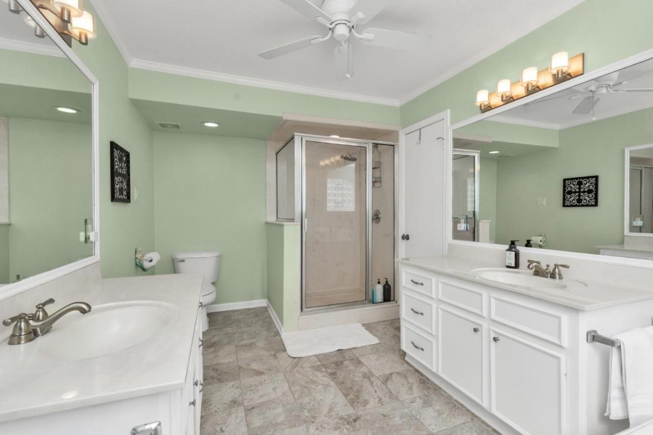 Beauty On The Water! Lake House Near The Beaches! Galveston Exterior photo