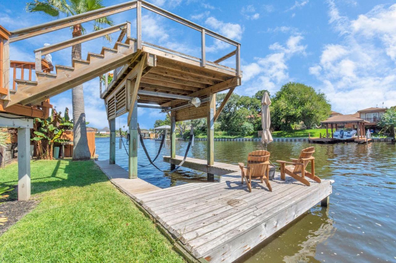 Beauty On The Water! Lake House Near The Beaches! Galveston Exterior photo